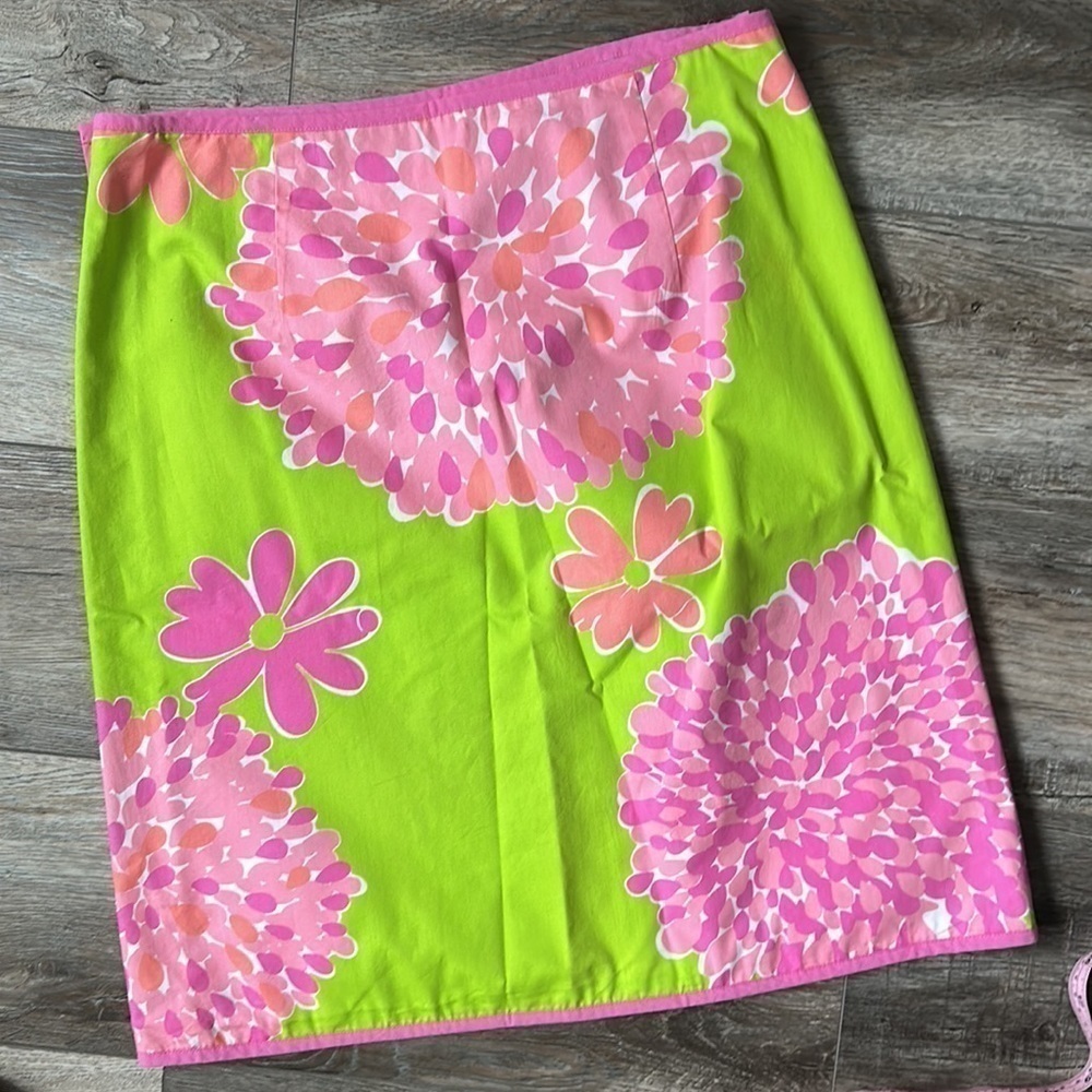 Lilly Pulitzer skirt wrap around A line green pink size 10 floral pronted spring - Picture 7 of 9